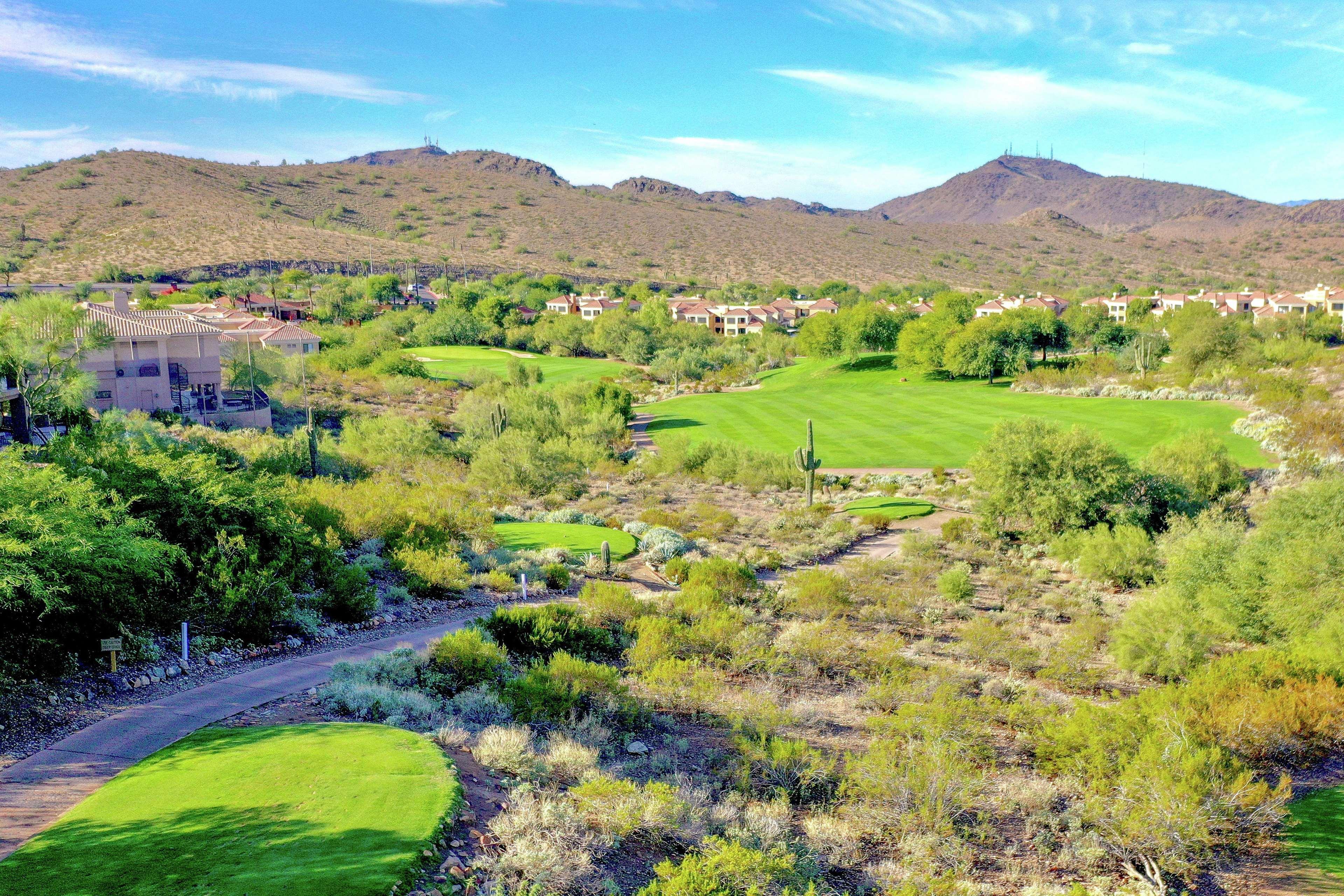 Hilton Phoenix Tapatio Cliffs Resort Bagian luar foto