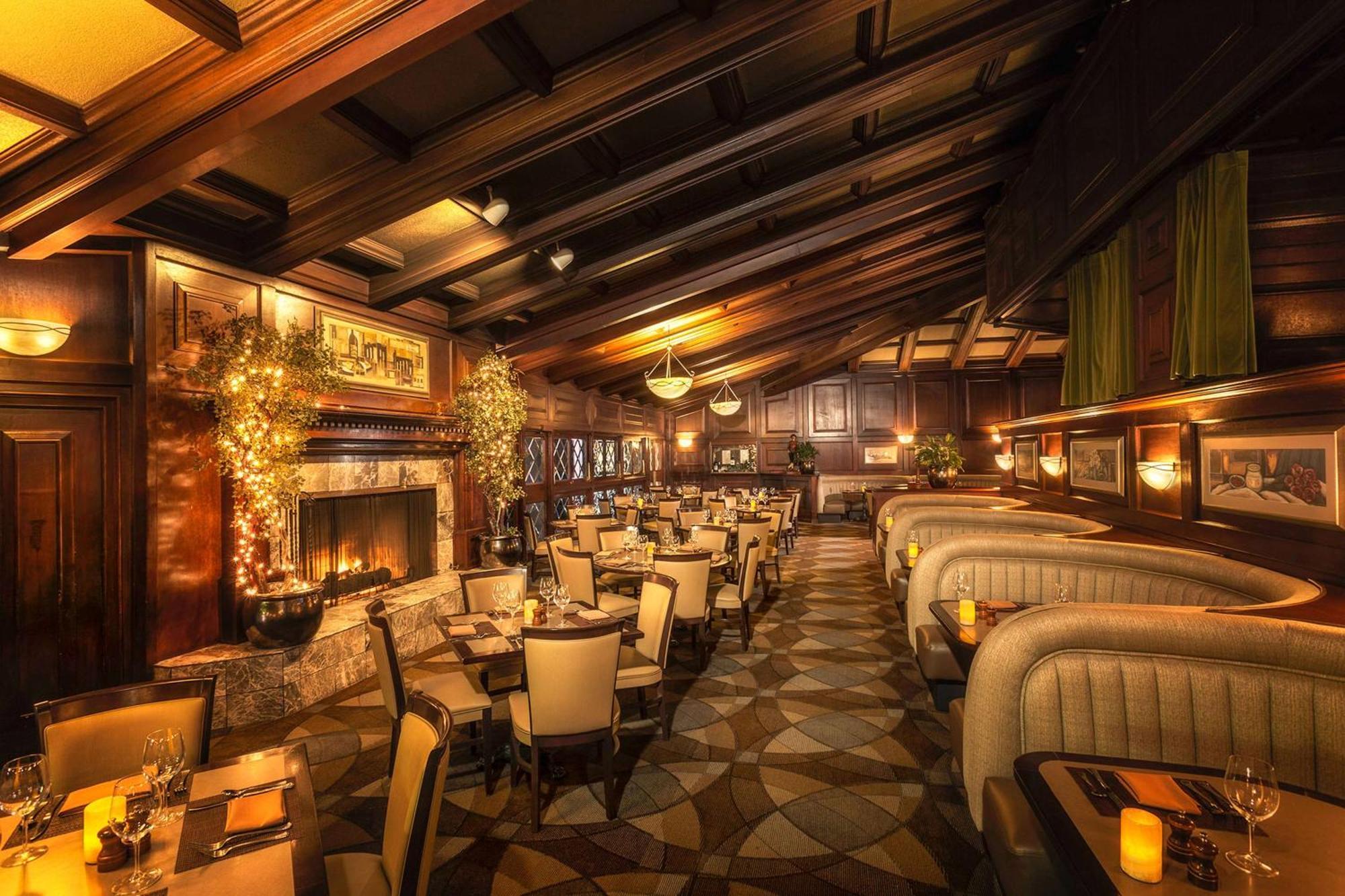 Hilton Phoenix Tapatio Cliffs Resort Bagian luar foto