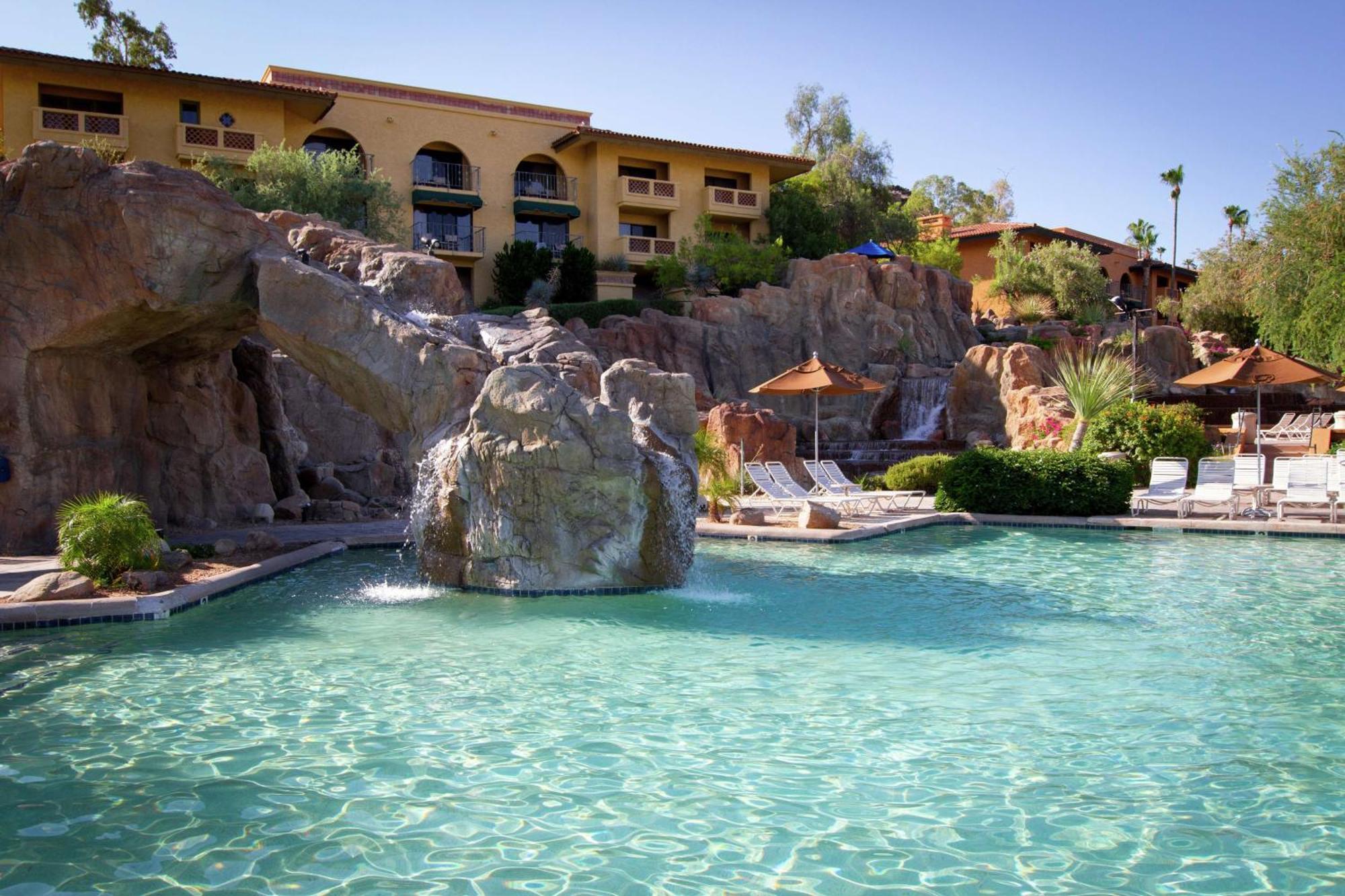 Hilton Phoenix Tapatio Cliffs Resort Bagian luar foto