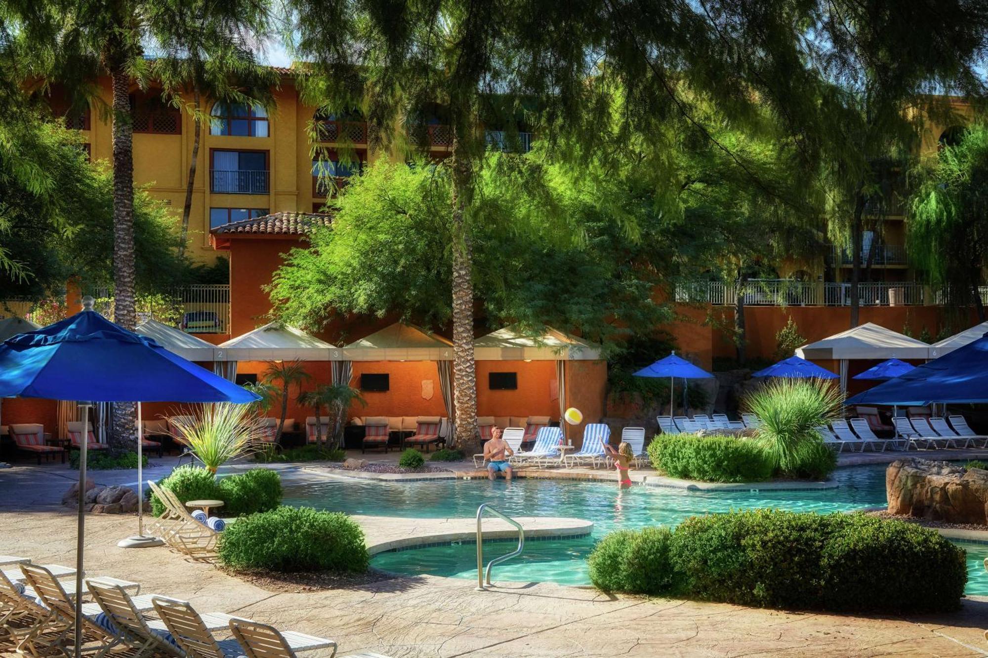 Hilton Phoenix Tapatio Cliffs Resort Bagian luar foto