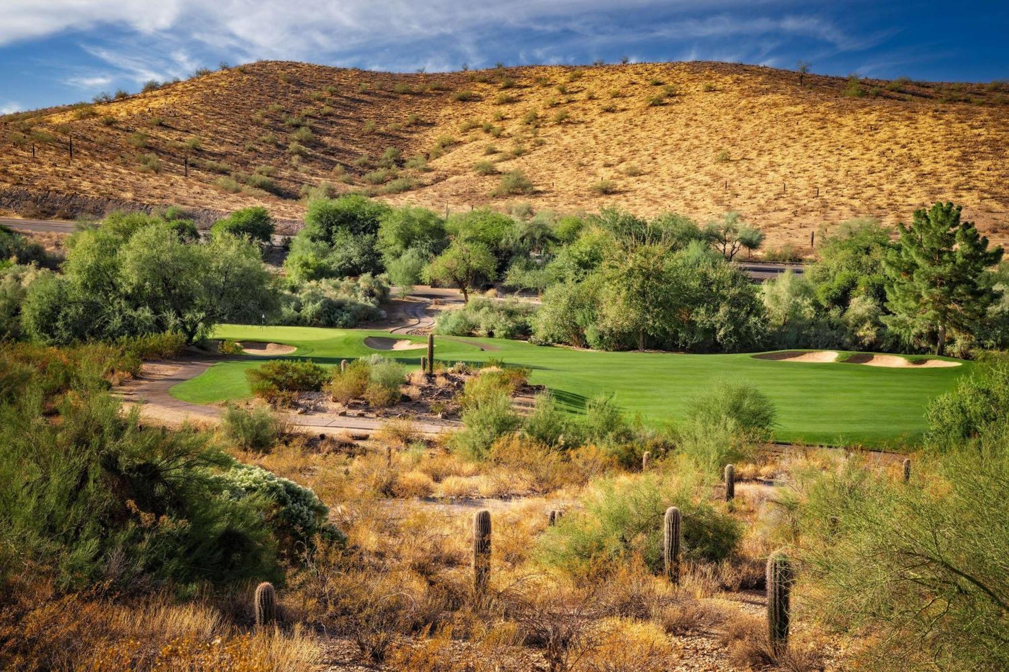 Hilton Phoenix Tapatio Cliffs Resort Bagian luar foto