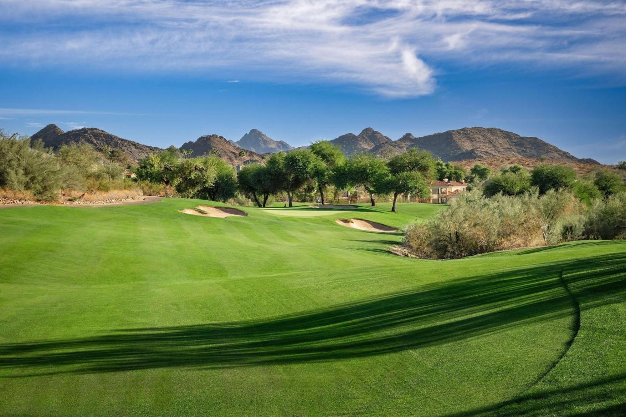 Hilton Phoenix Tapatio Cliffs Resort Bagian luar foto