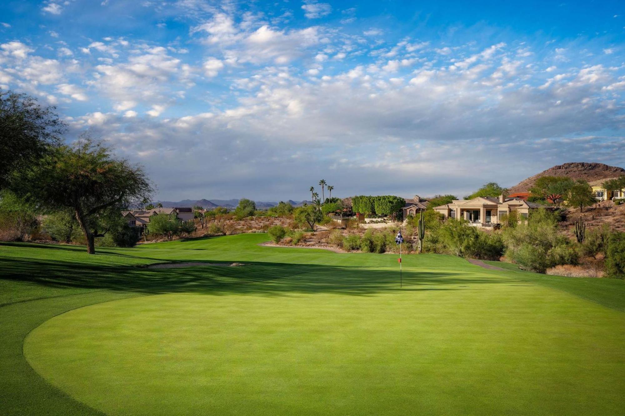 Hilton Phoenix Tapatio Cliffs Resort Bagian luar foto